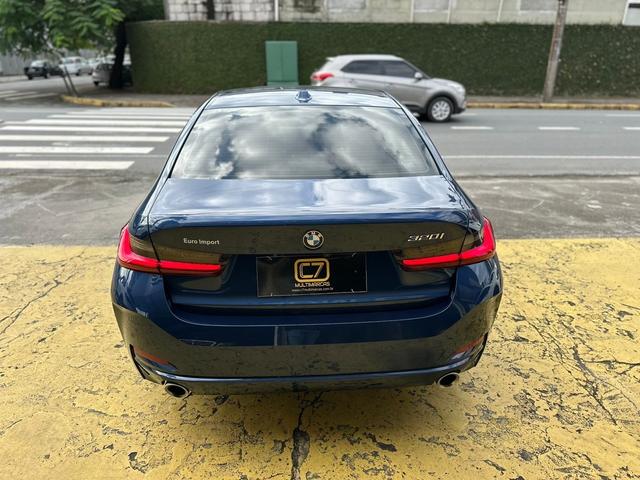 BMW 320i