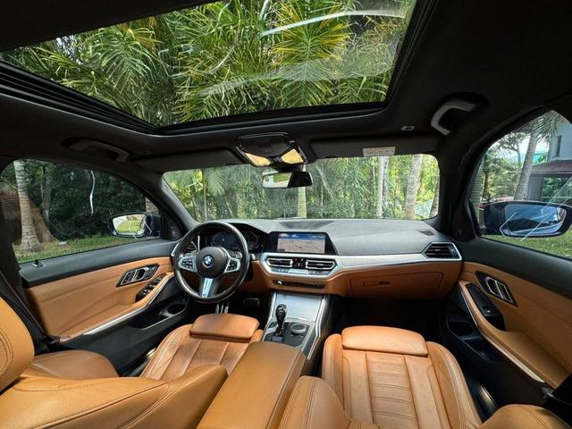 BMW 320i