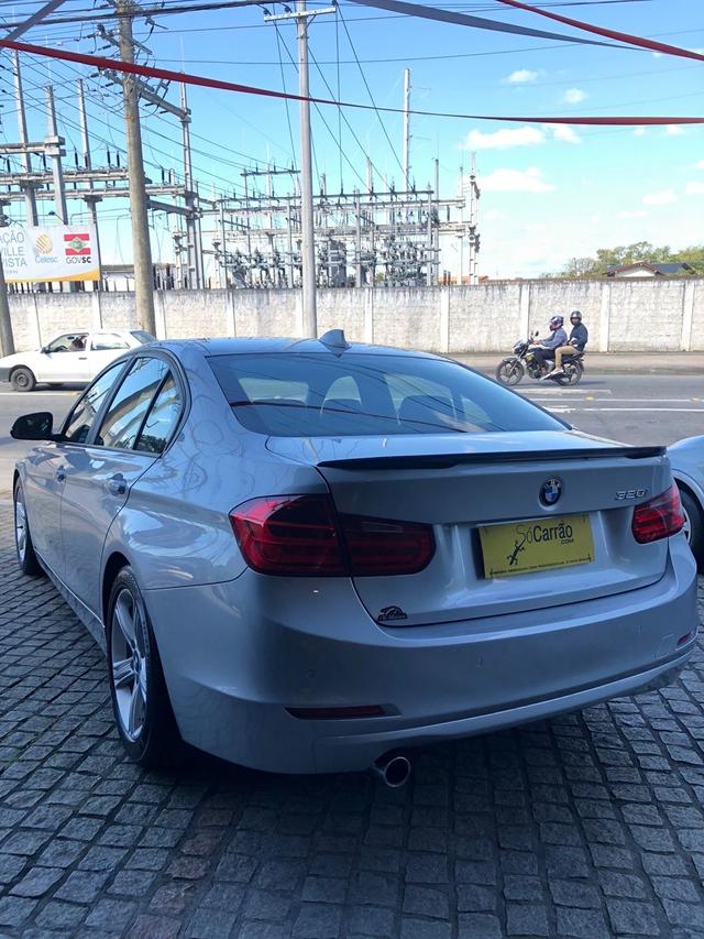 BMW 320i