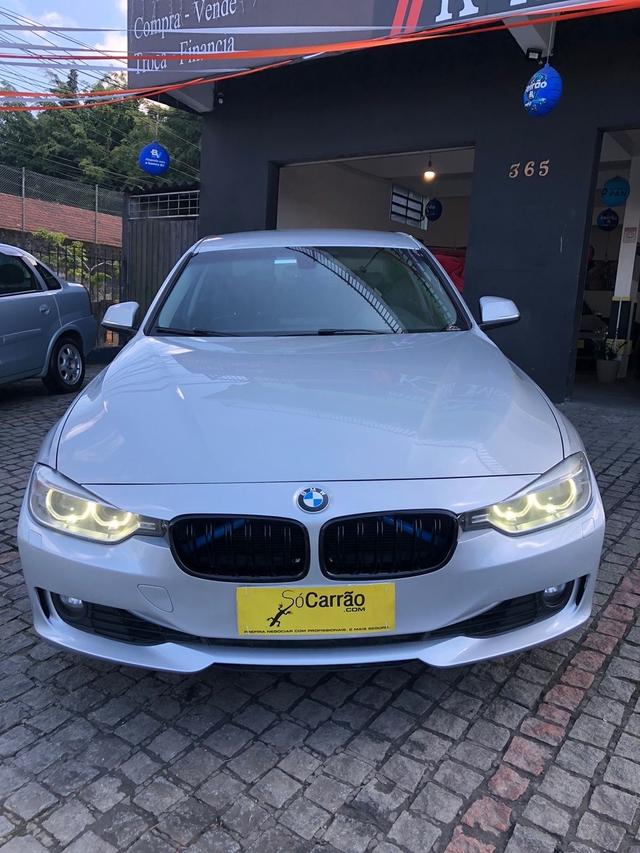 BMW 320i