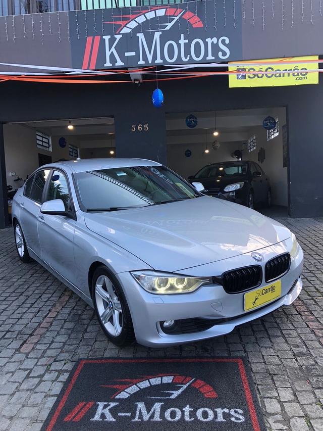 BMW 320i
