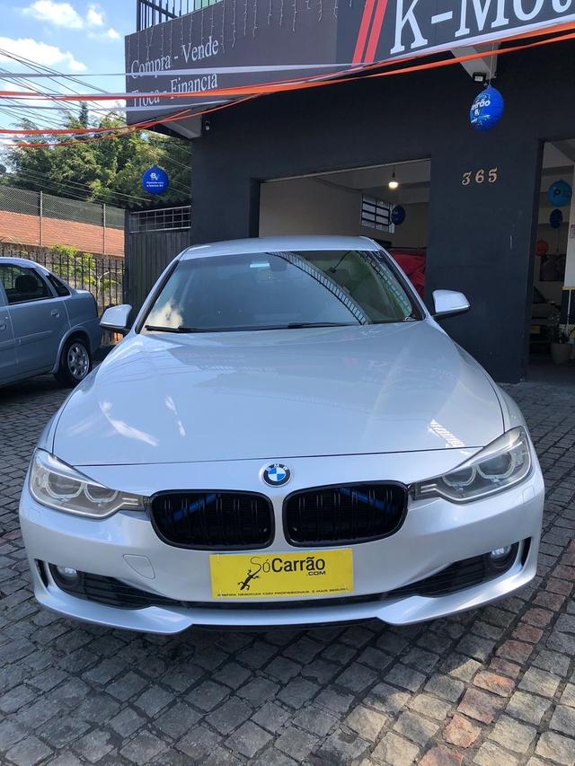 BMW 320i