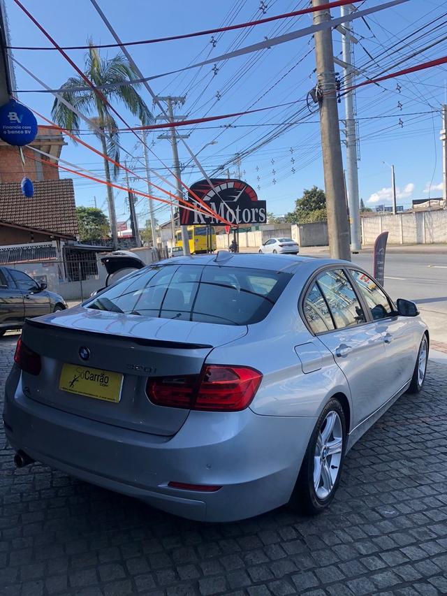 BMW 320i