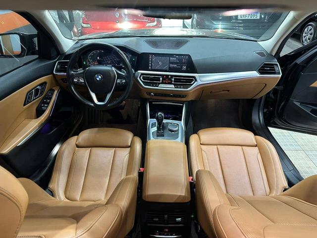 BMW 320i