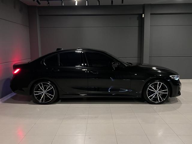 BMW 320iA