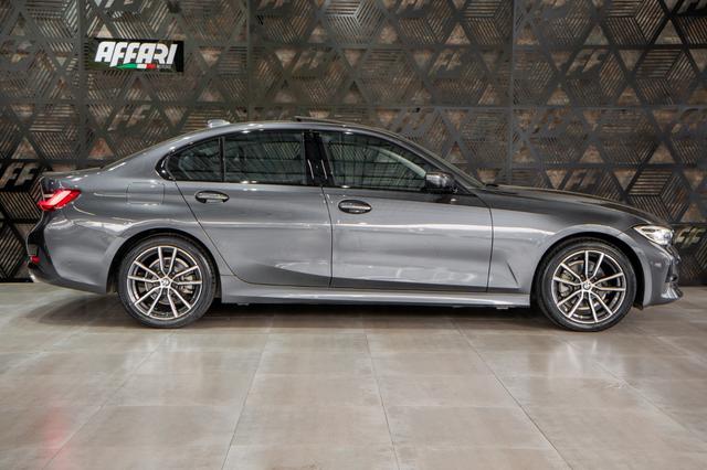 BMW 320iA