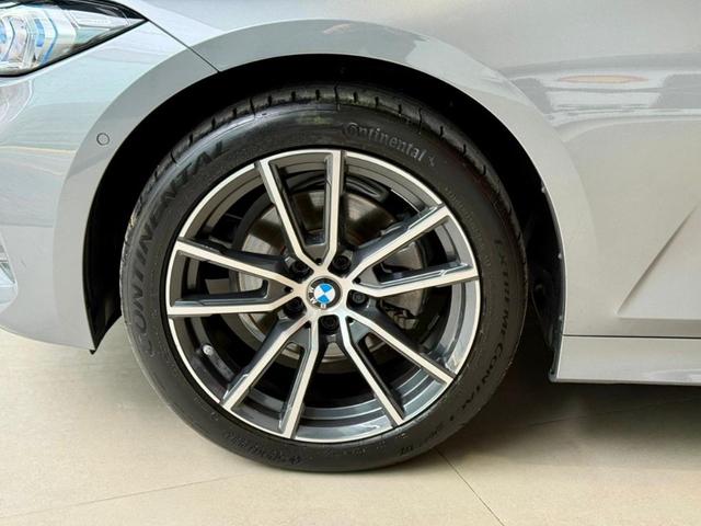 BMW 320iA
