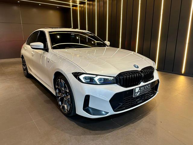 BMW 330e