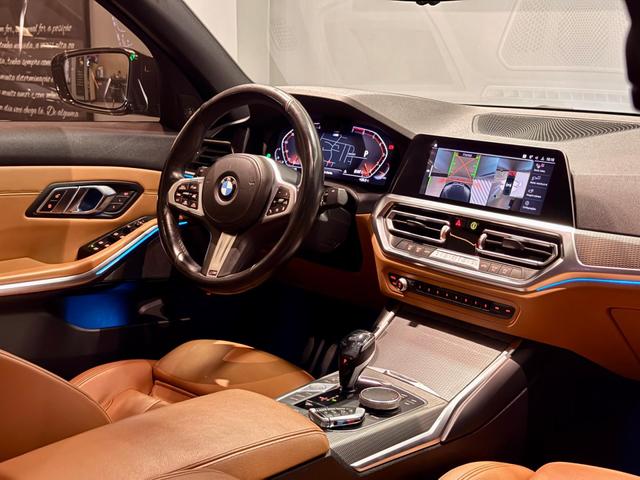 BMW 330i