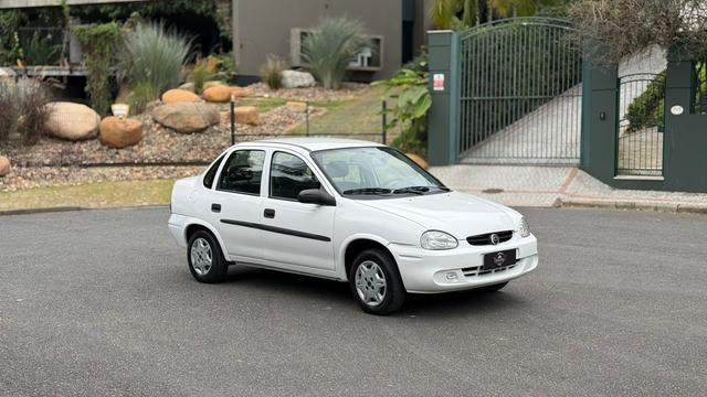 Chevrolet Corsa Sedan