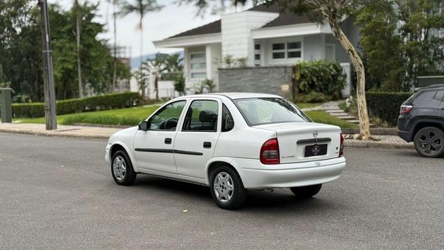 Chevrolet Corsa Sedan