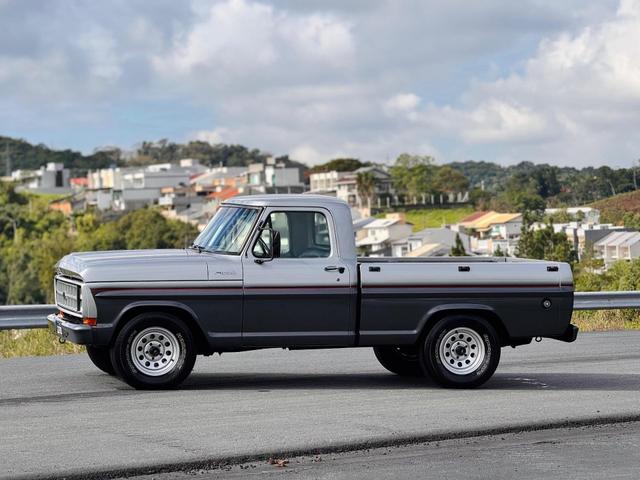 Ford F-1000