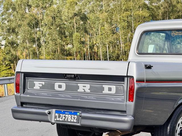 Ford F-1000