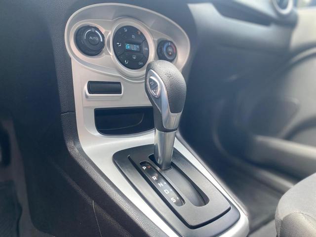 Ford Fiesta Sedan