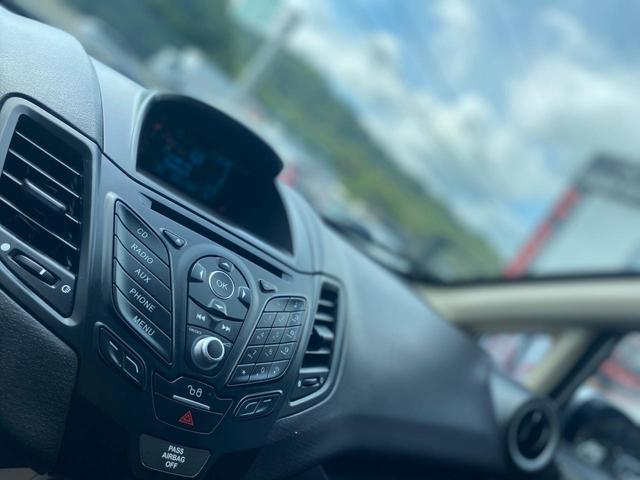 Ford Fiesta Sedan