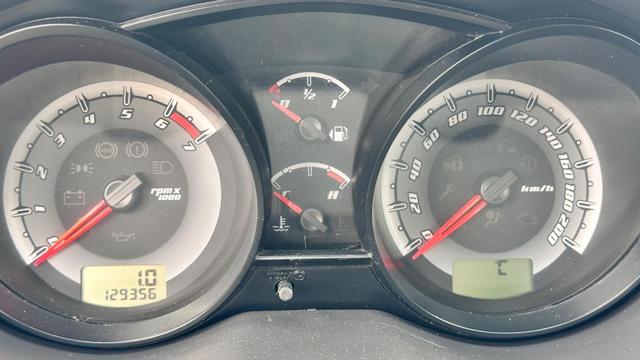 Ford Fiesta Sedan