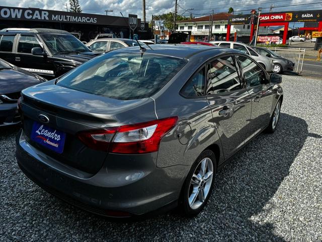 Ford Focus Sedan