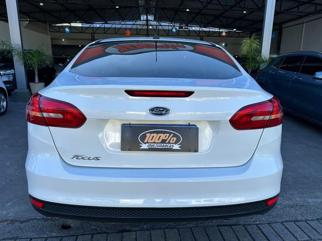 Ford Focus Sedan