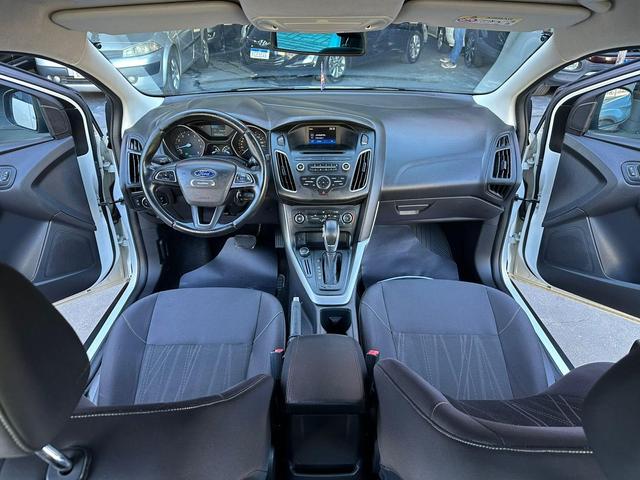 Ford Focus Sedan