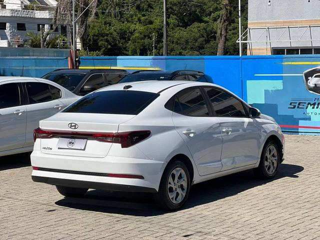 Hyundai Hb20s