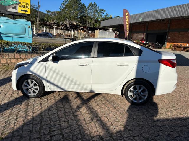 Hyundai Hb20s