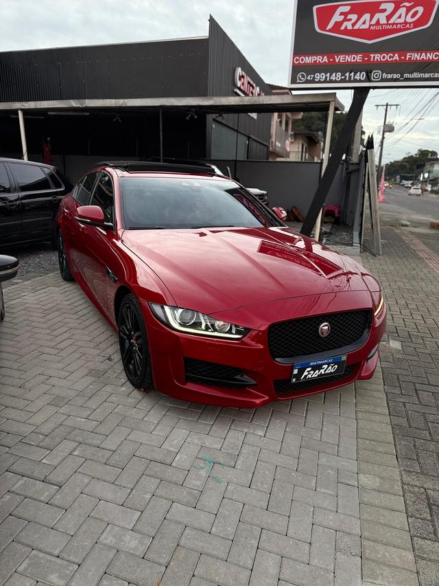 Jaguar Xe