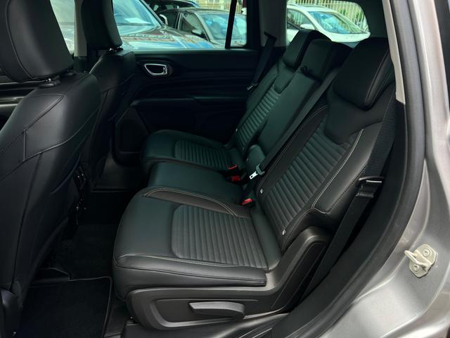 Jeep Commander