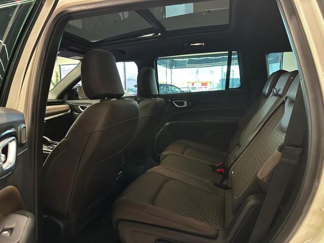 Jeep Commander