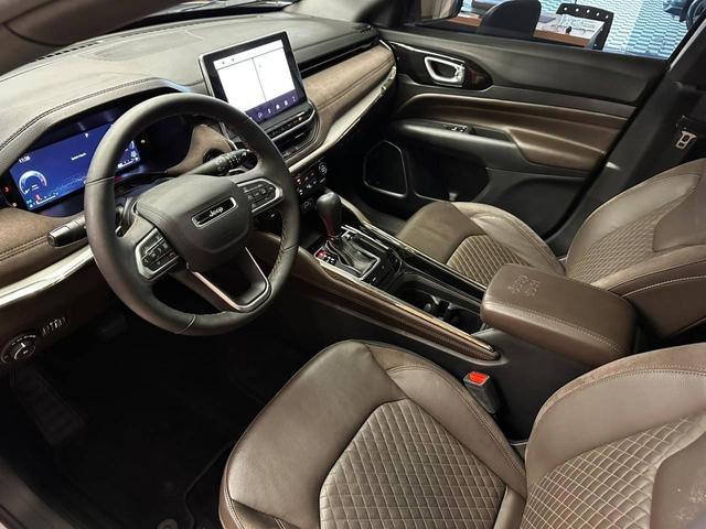 Jeep Commander