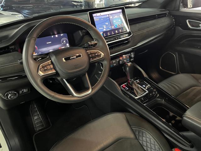 Jeep Commander