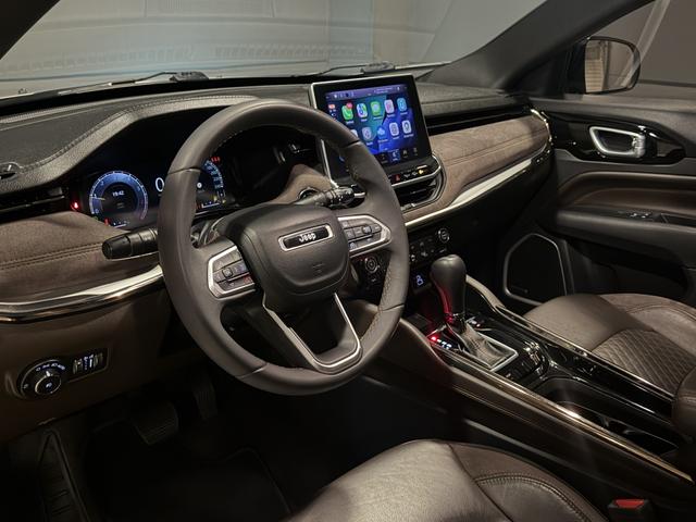 Jeep Commander
