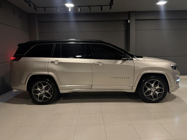 Jeep Commander