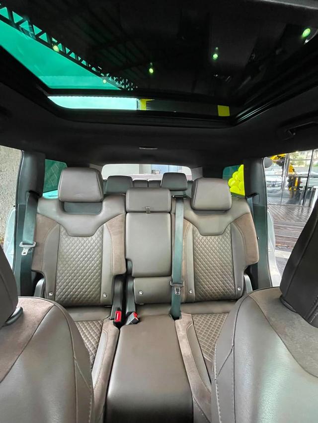 Jeep Commander