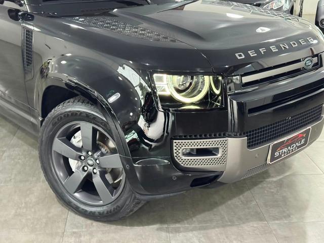 Land Rover Defender 110