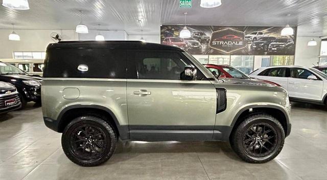 Land Rover Defender 90