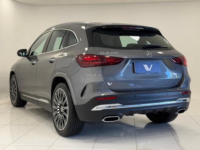 Mercedes-Benz GLA 200