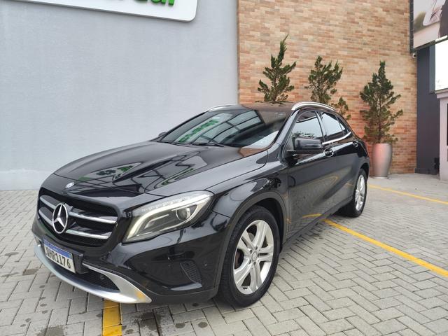 Mercedes-Benz GLA 200