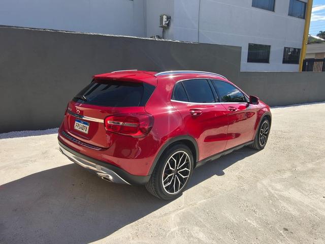 Mercedes-Benz GLA 250