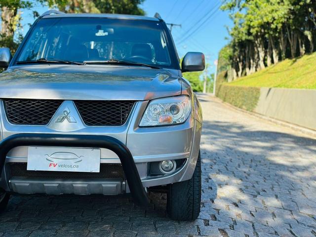 Mitsubishi Pajero TR4