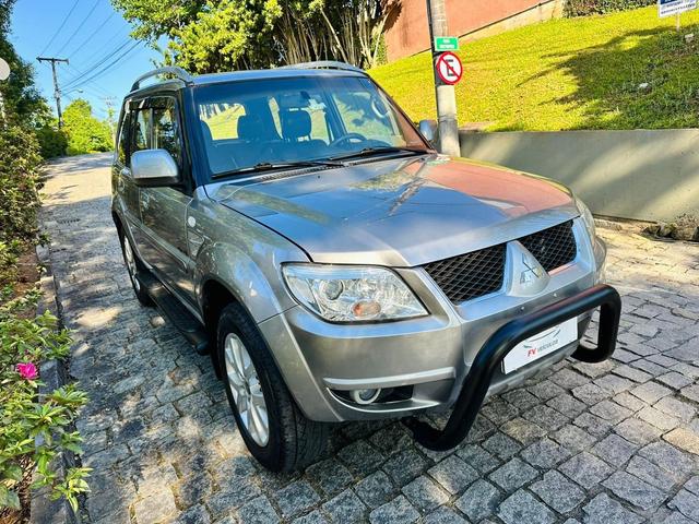 Mitsubishi Pajero TR4