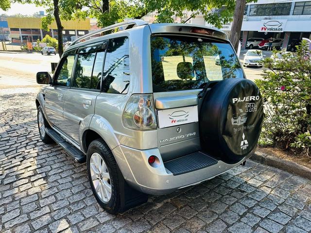 Mitsubishi Pajero TR4