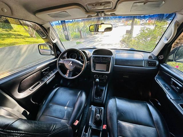 Mitsubishi Pajero TR4
