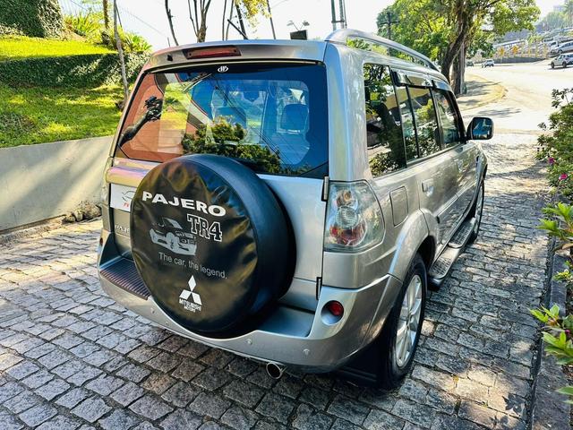 Mitsubishi Pajero TR4