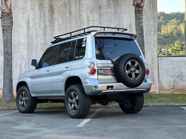 Mitsubishi Pajero TR4