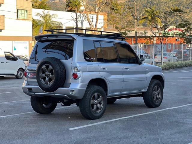 Mitsubishi Pajero TR4