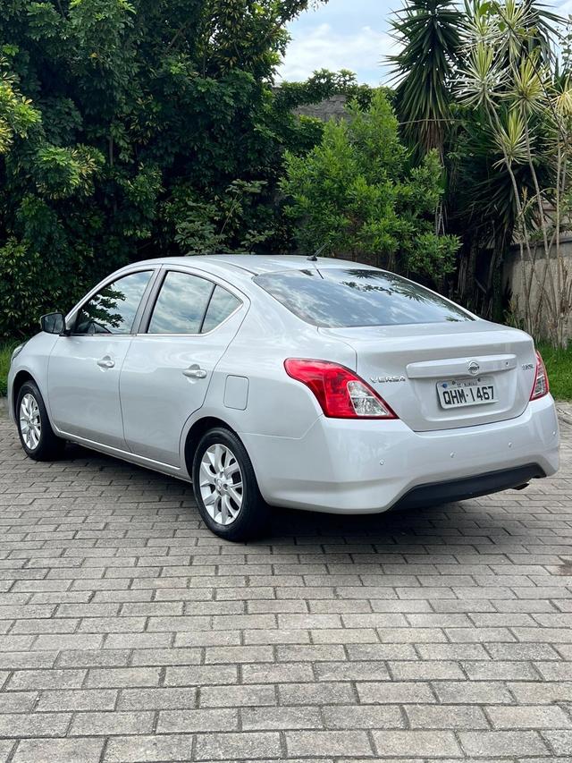 Nissan Versa
