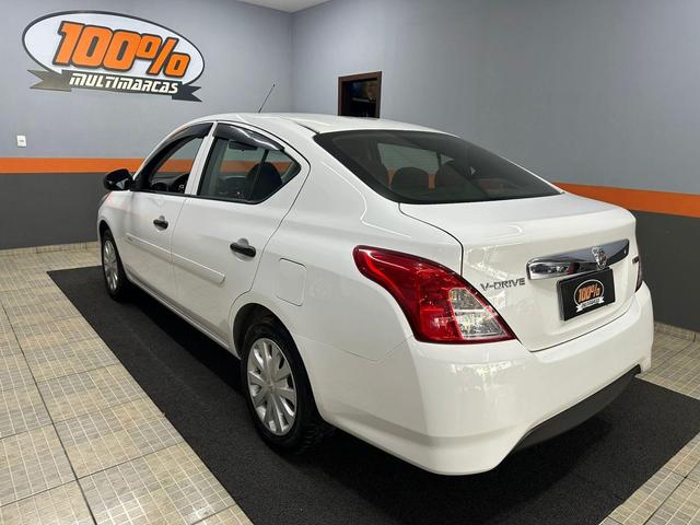 Nissan Versa