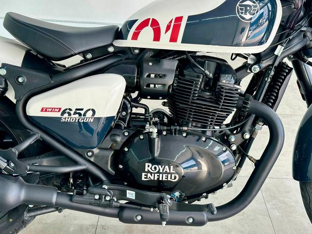 Royal Enfield Shotgun