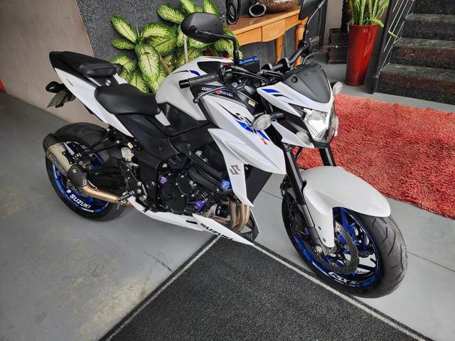 Suzuki Motos GSX-S