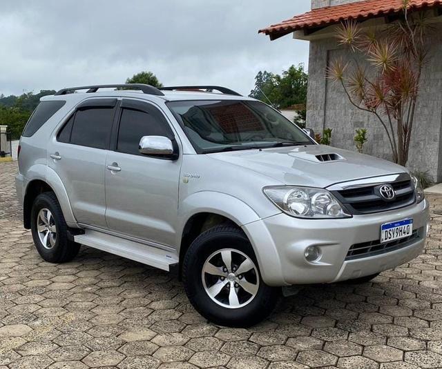 Toyota Hilux SW4